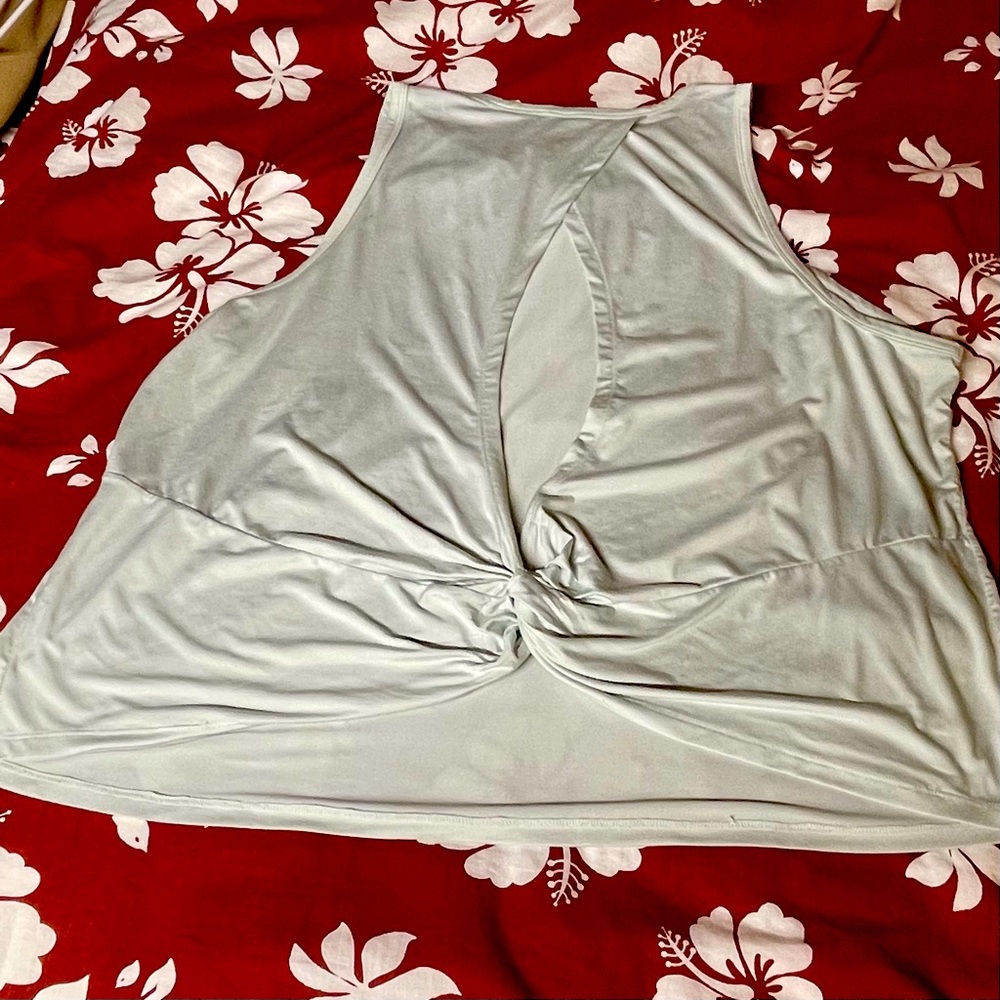 Fabletics Blake Open Back Twist Tank